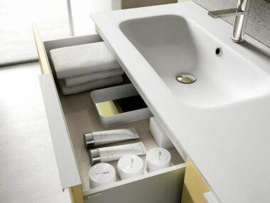 Badmöbel IDEA_Mineralsolid Weiß matt mit integriertem Waschbecken