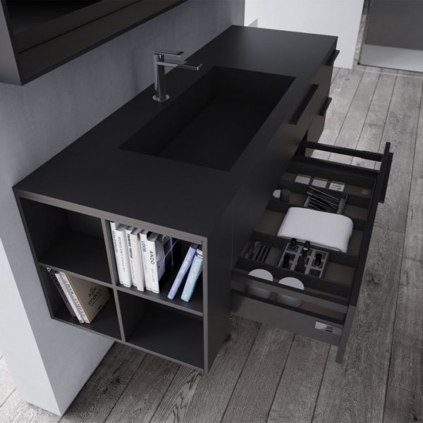 Badmöbel Serie CUBIK mit stilvoller schwarzer Optik und schwarzem Waschbecken von IDEA GROUP, mit schwarzen Griffen und seitlichem offenen Regal.