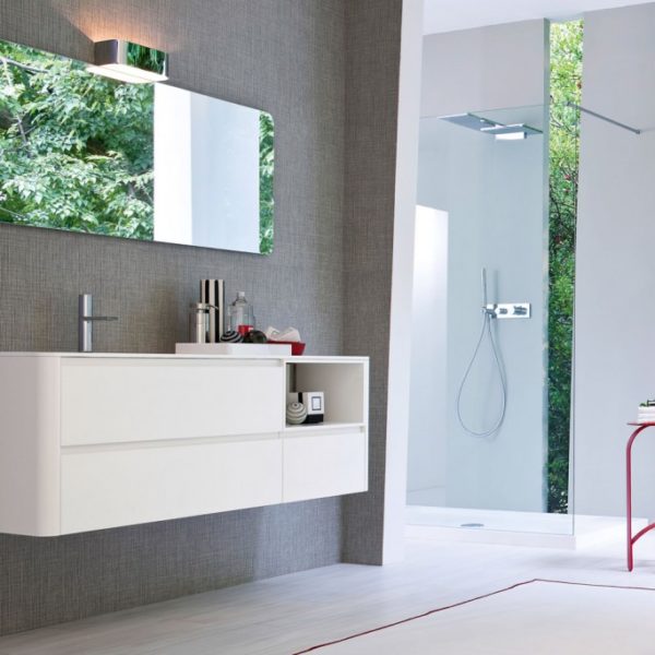 badmöbel-weis-abgerundet-mit-modul