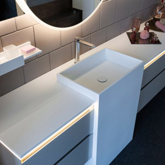 exklusive-badmoebel-waschtisch-200-220-240-cm-moderne-badezimmer