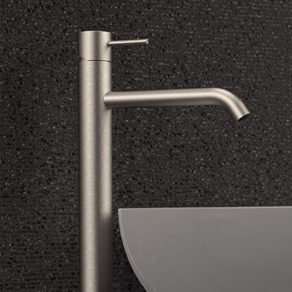 HOCHWERTIGE BADARMATUR aus edelstahl